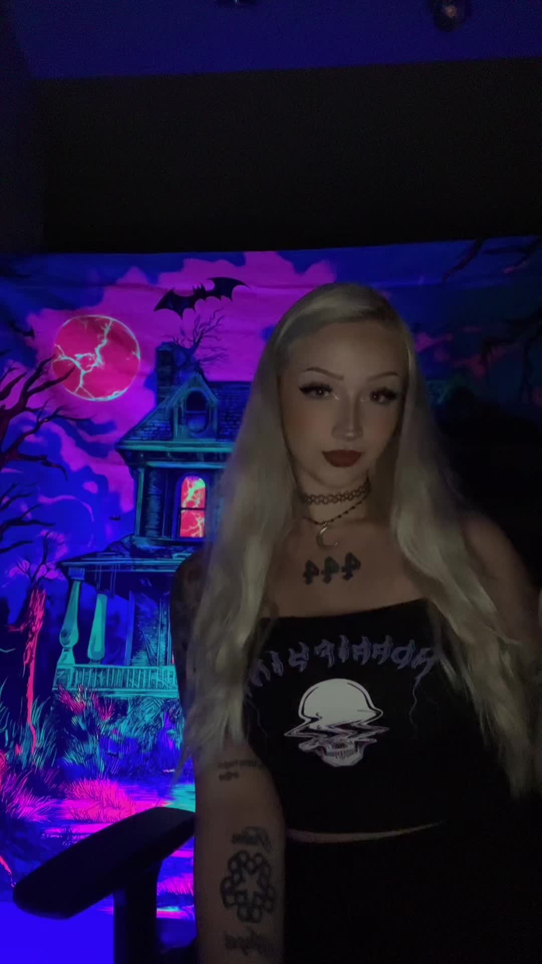 @PrettyLittleSlasher