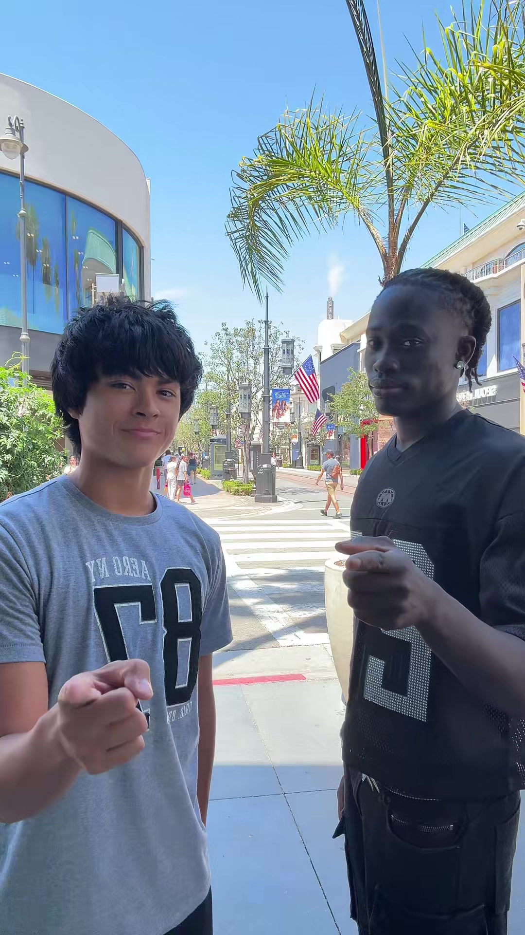 @️brodeez 