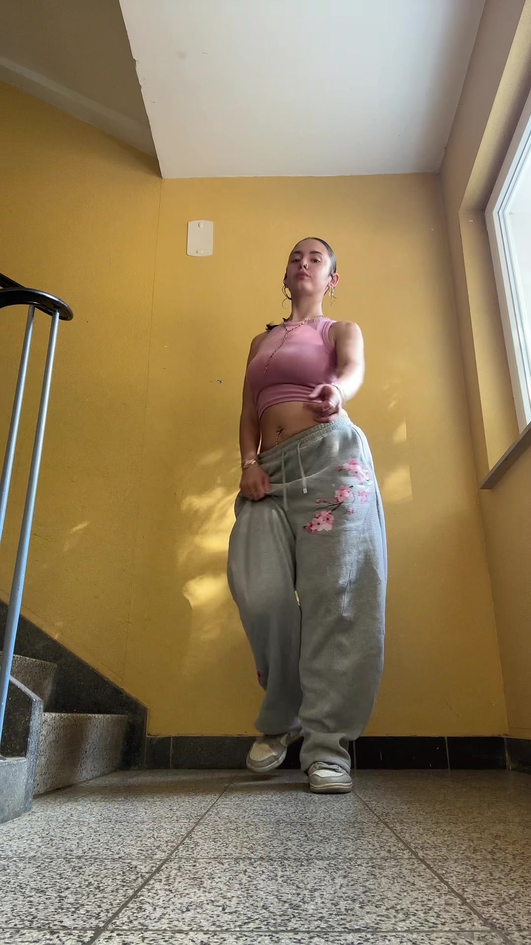 @Tonia