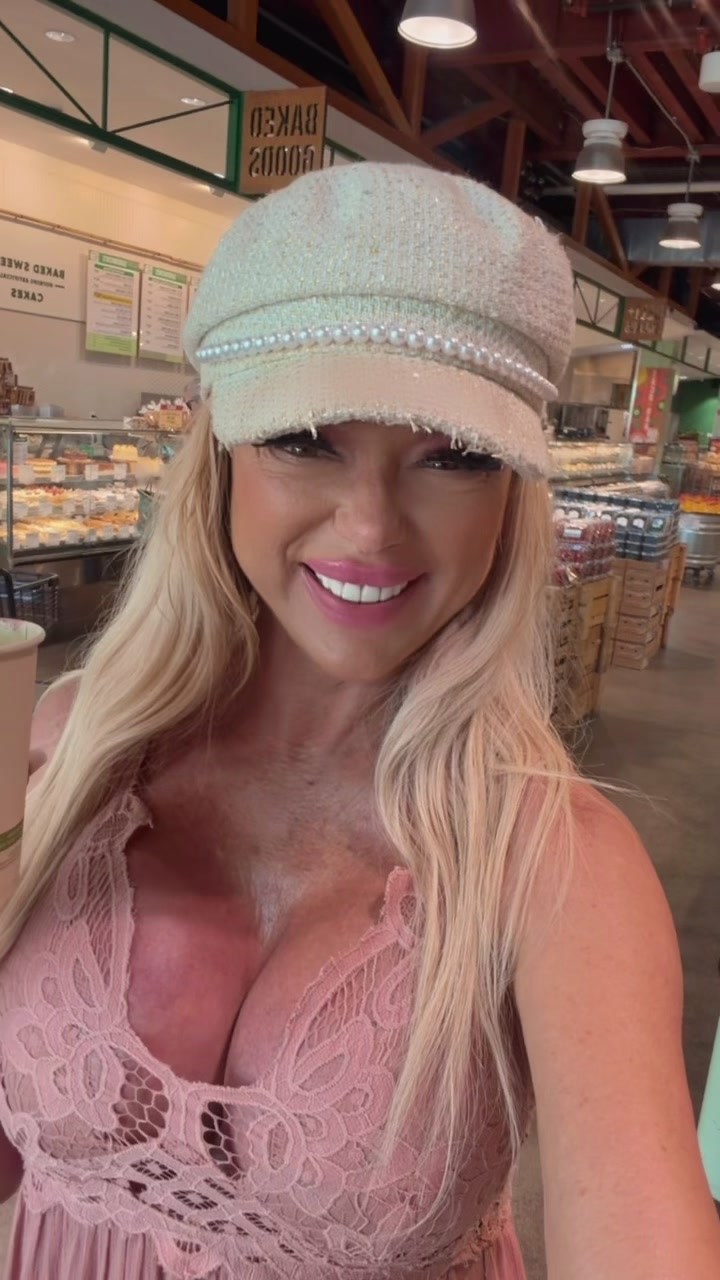 @ChanelstjamesOfficial