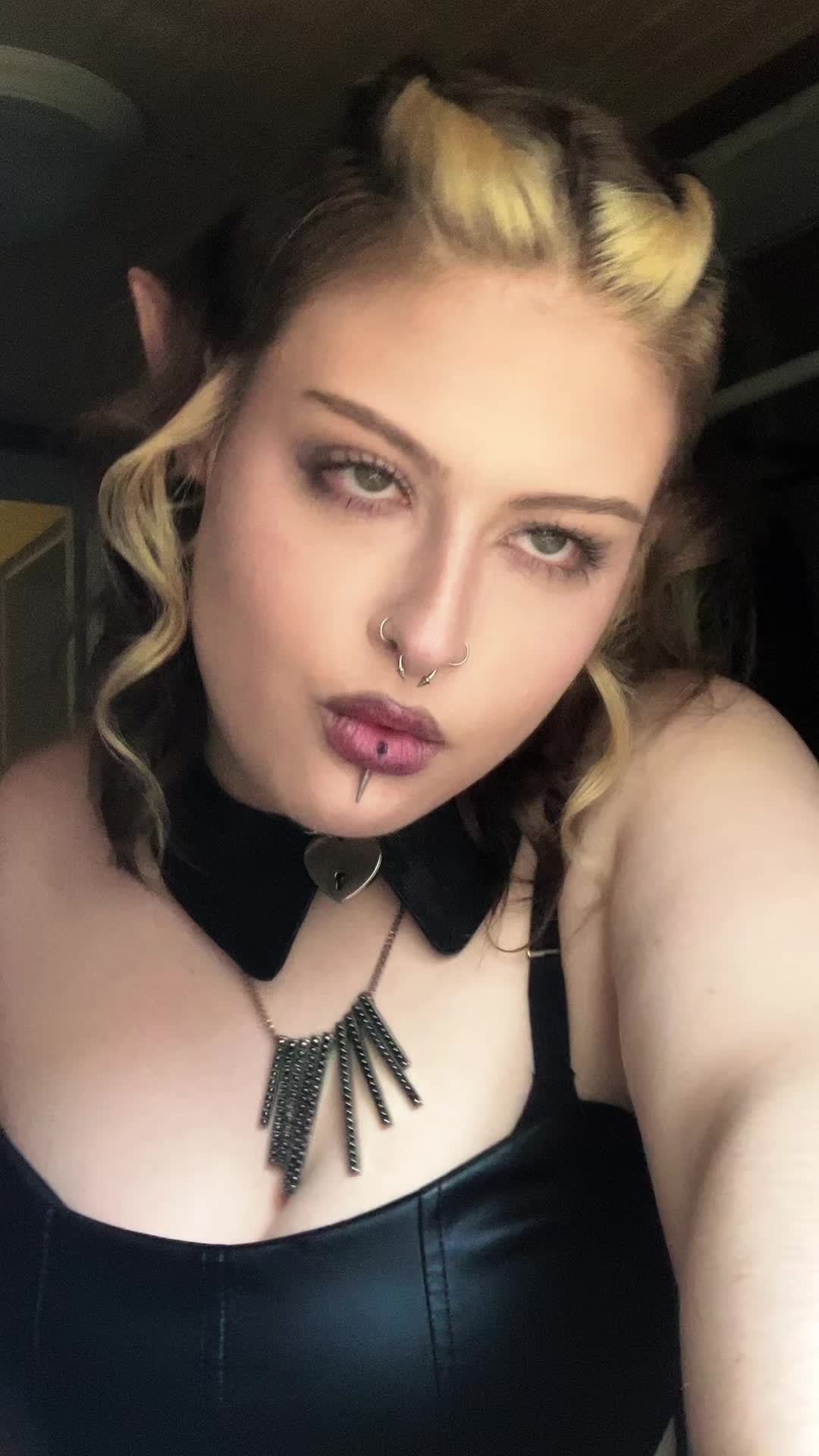 @Vomit