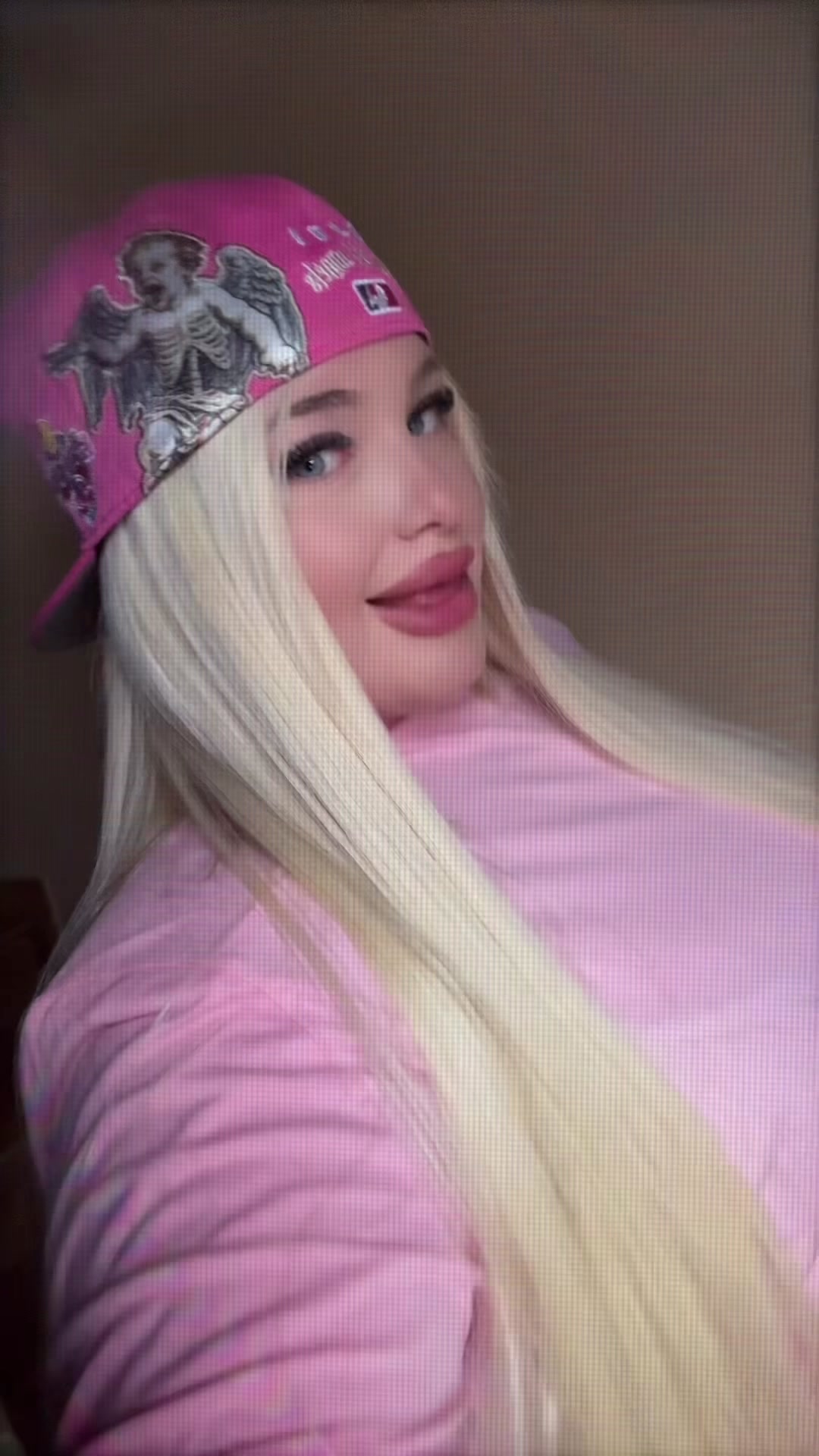 @𝐑🍒