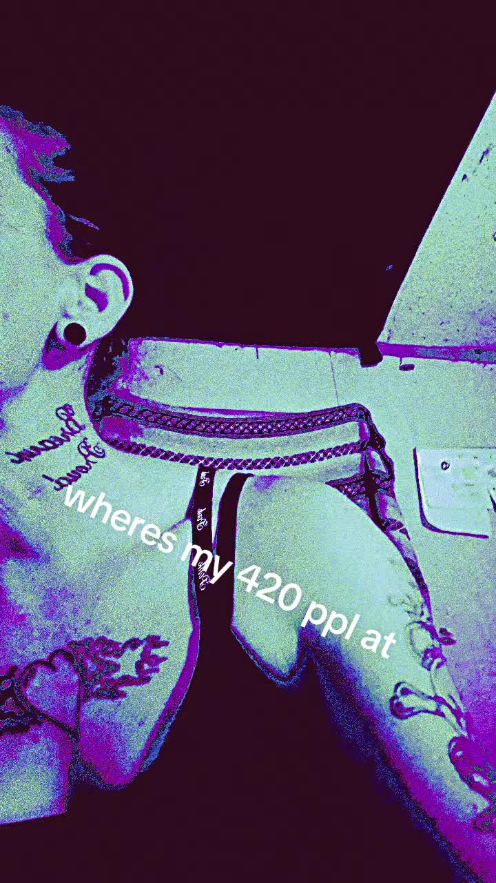 @🏳️🌈babygirl420🖤