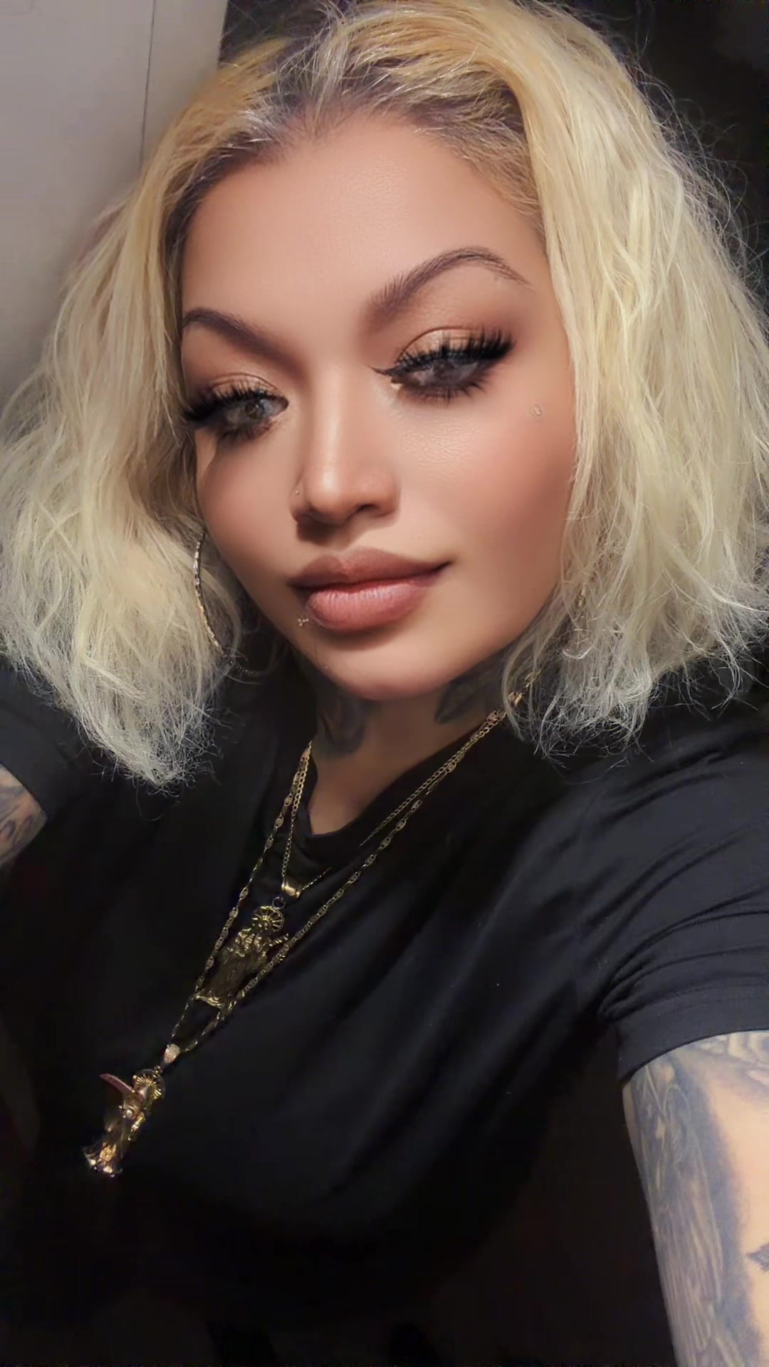 @Blonde