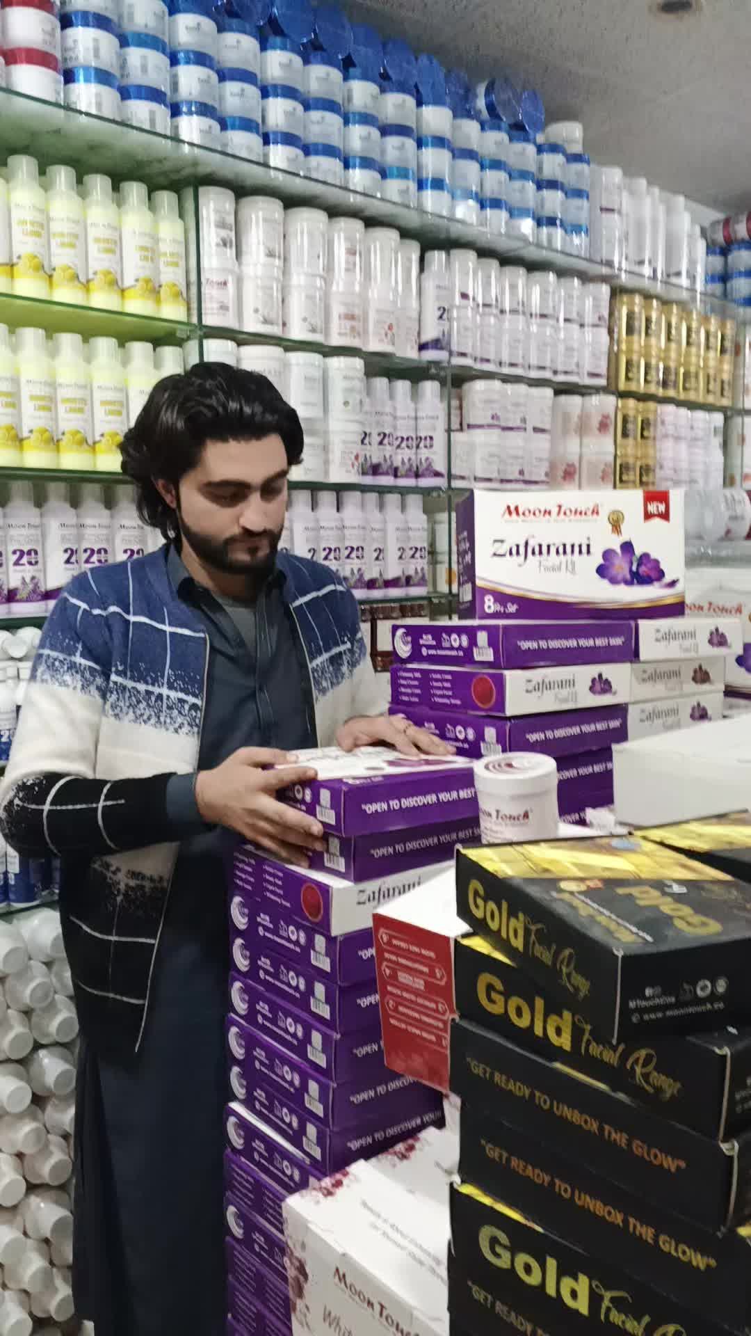 @NAJEEB COMASTICS Raja bazar