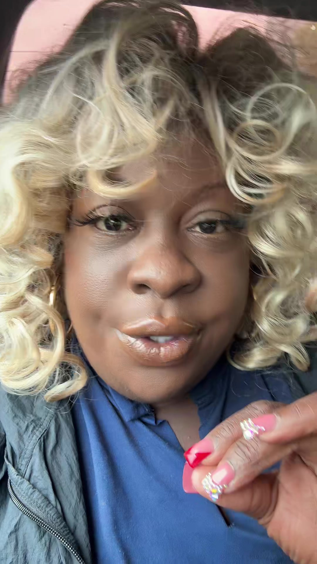 @newswithb