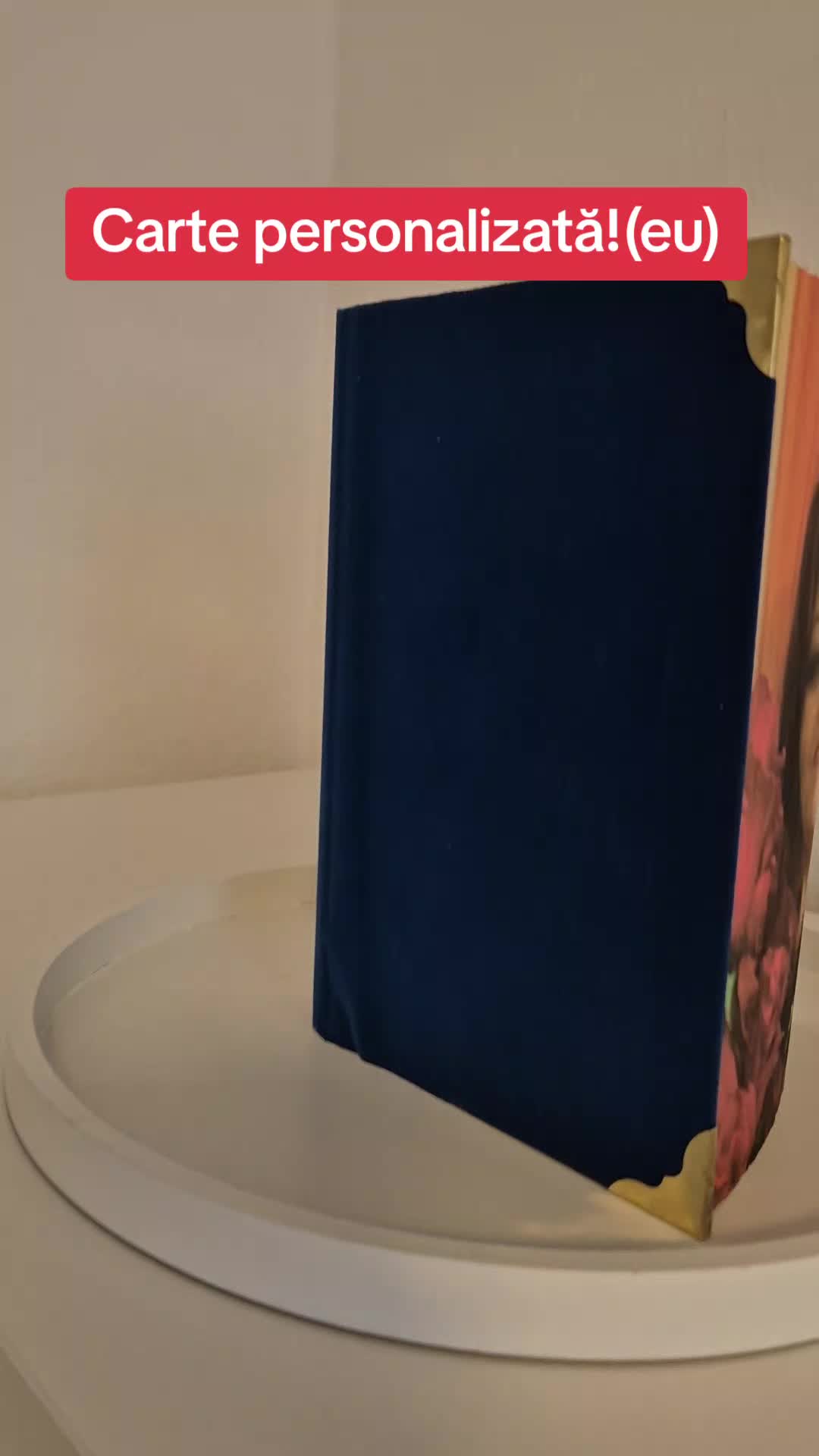 @Liliana&Portrete&cărți 🖼📖✨️