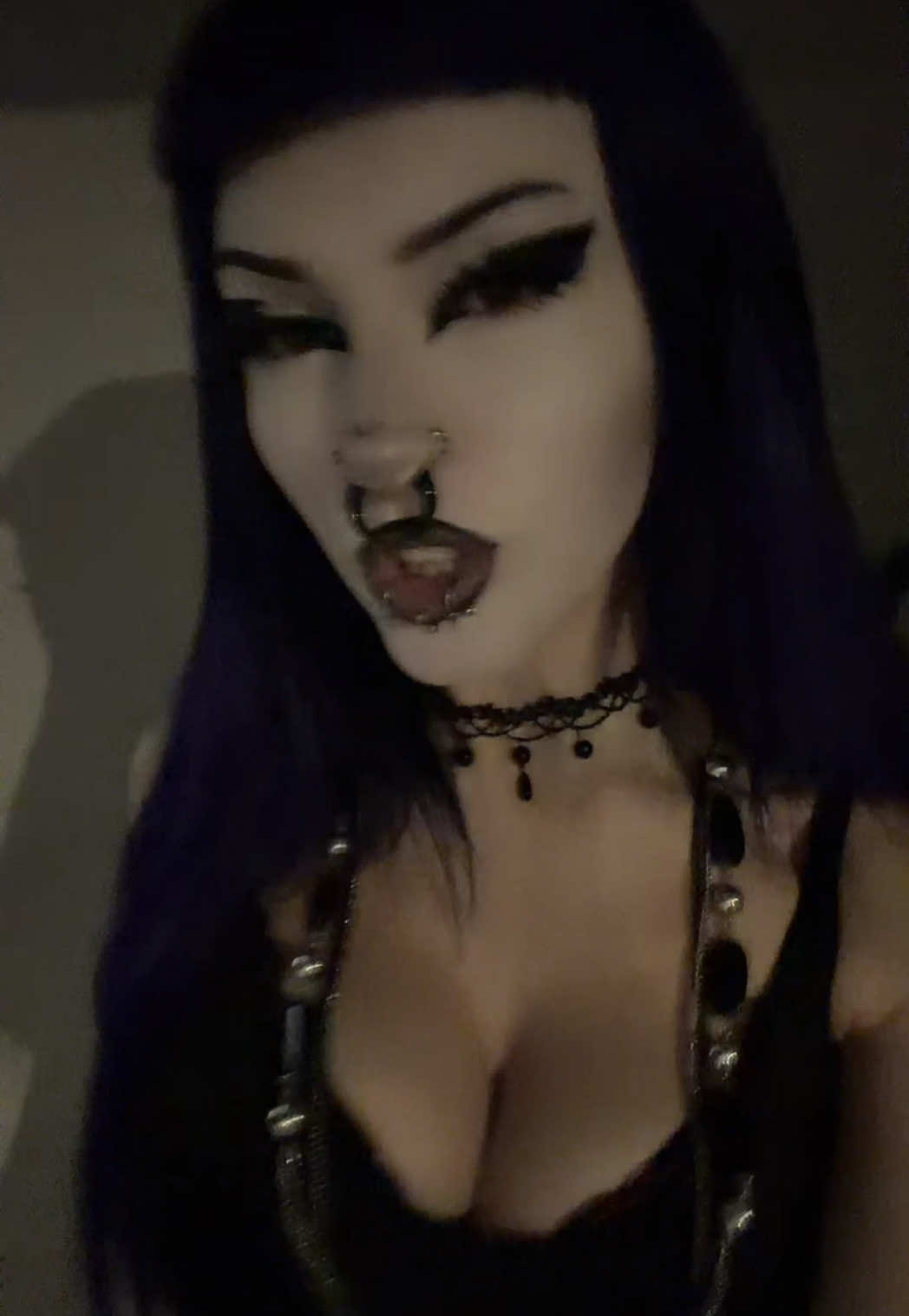 @𝓜𝓮𝓵𝓲𝓼𝓼𝓪 🦇‧₊˚