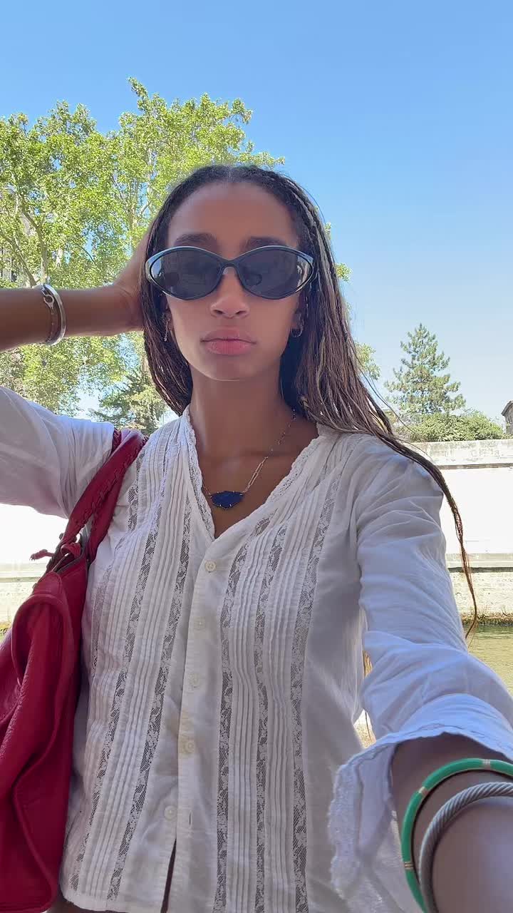 @ameliemelo