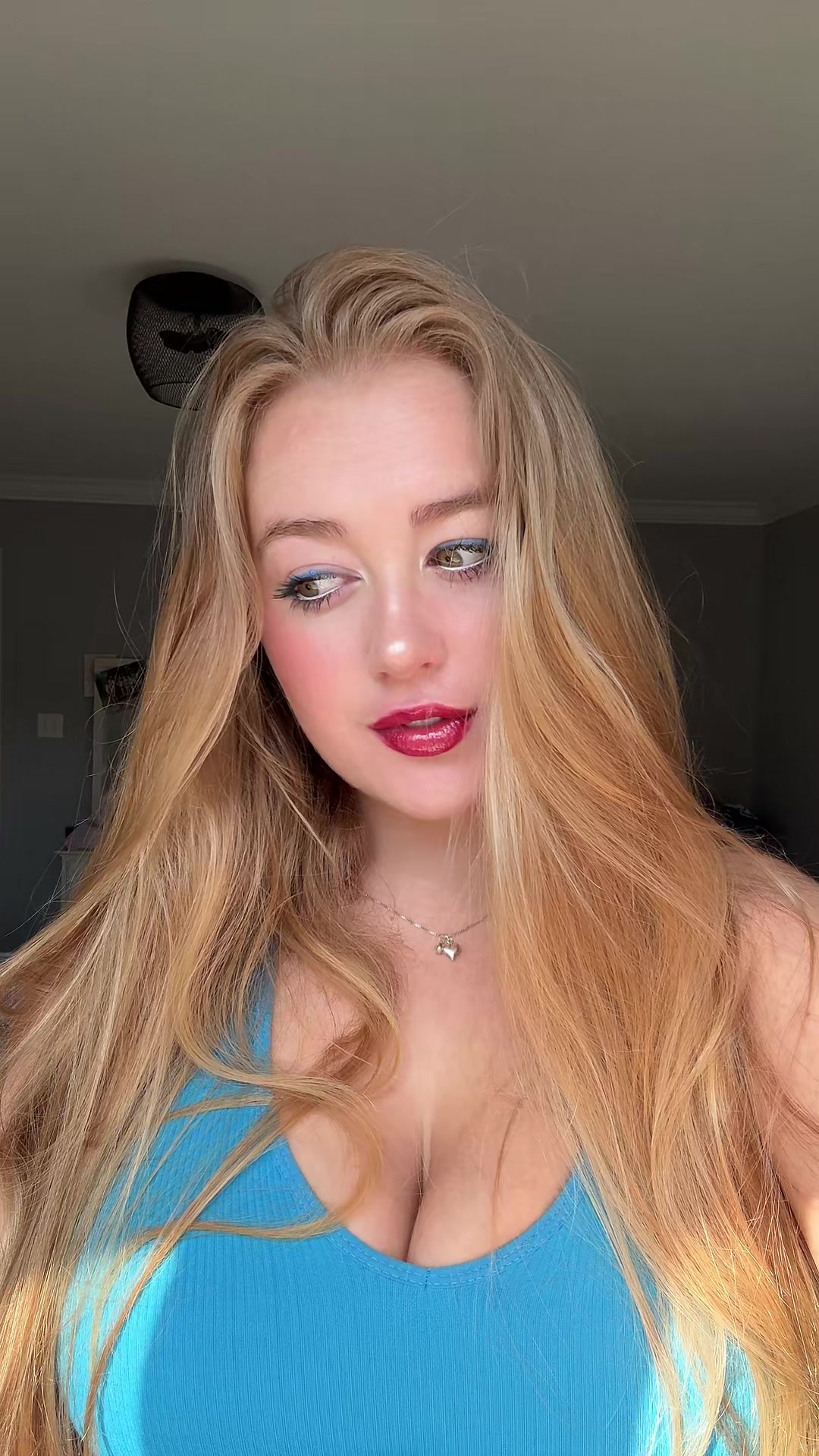 @Blonde 🤷🏼&zwj;♀️