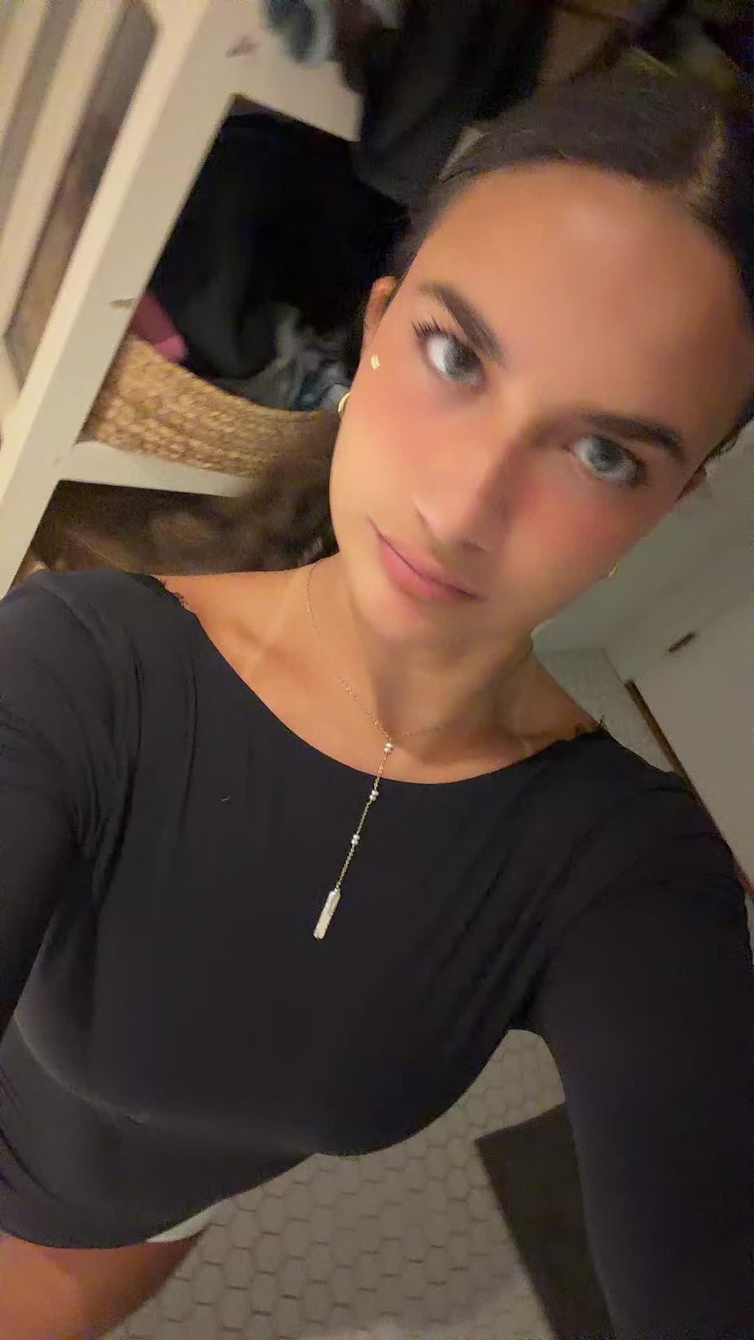 @ella