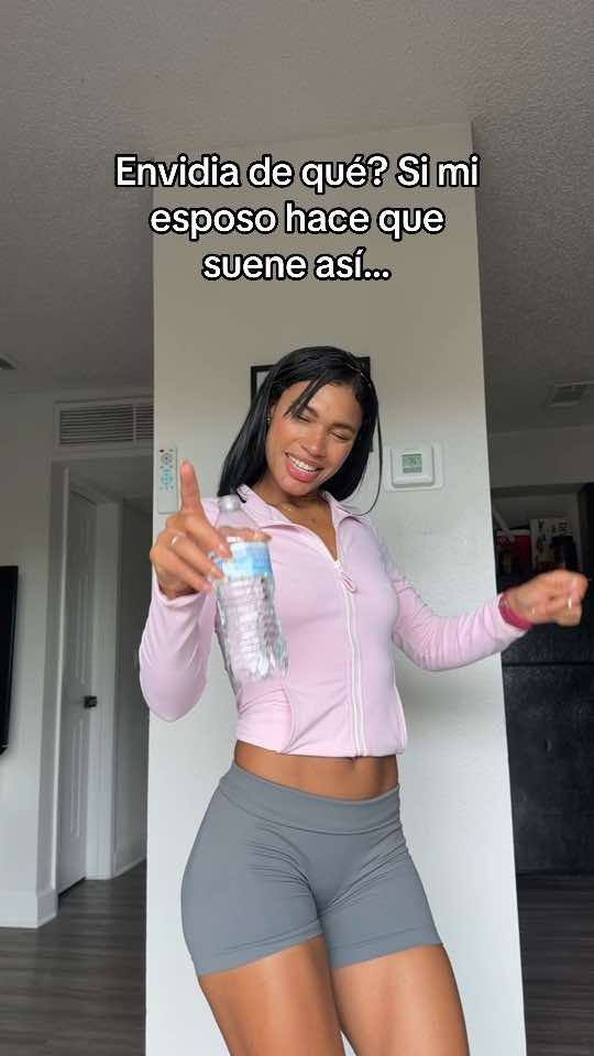 @Lia Mar&iacute;a 🍑🤎