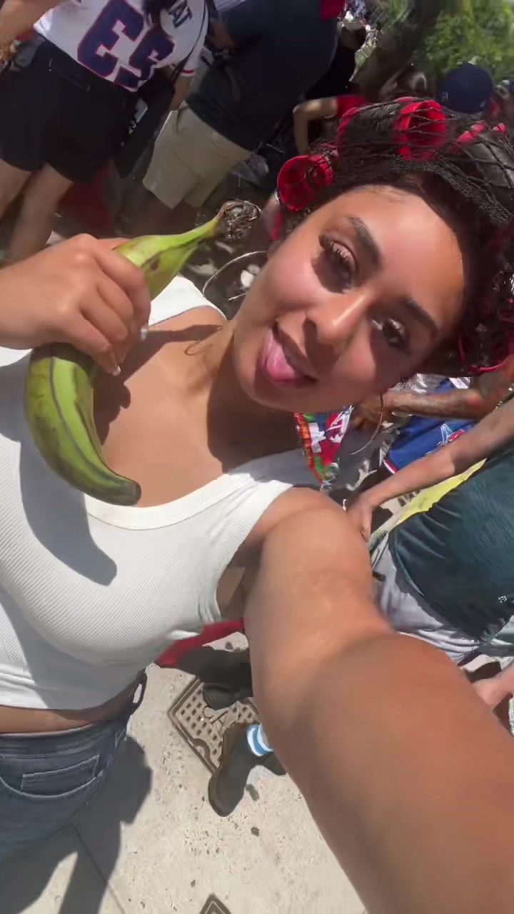 @shaniahworldd