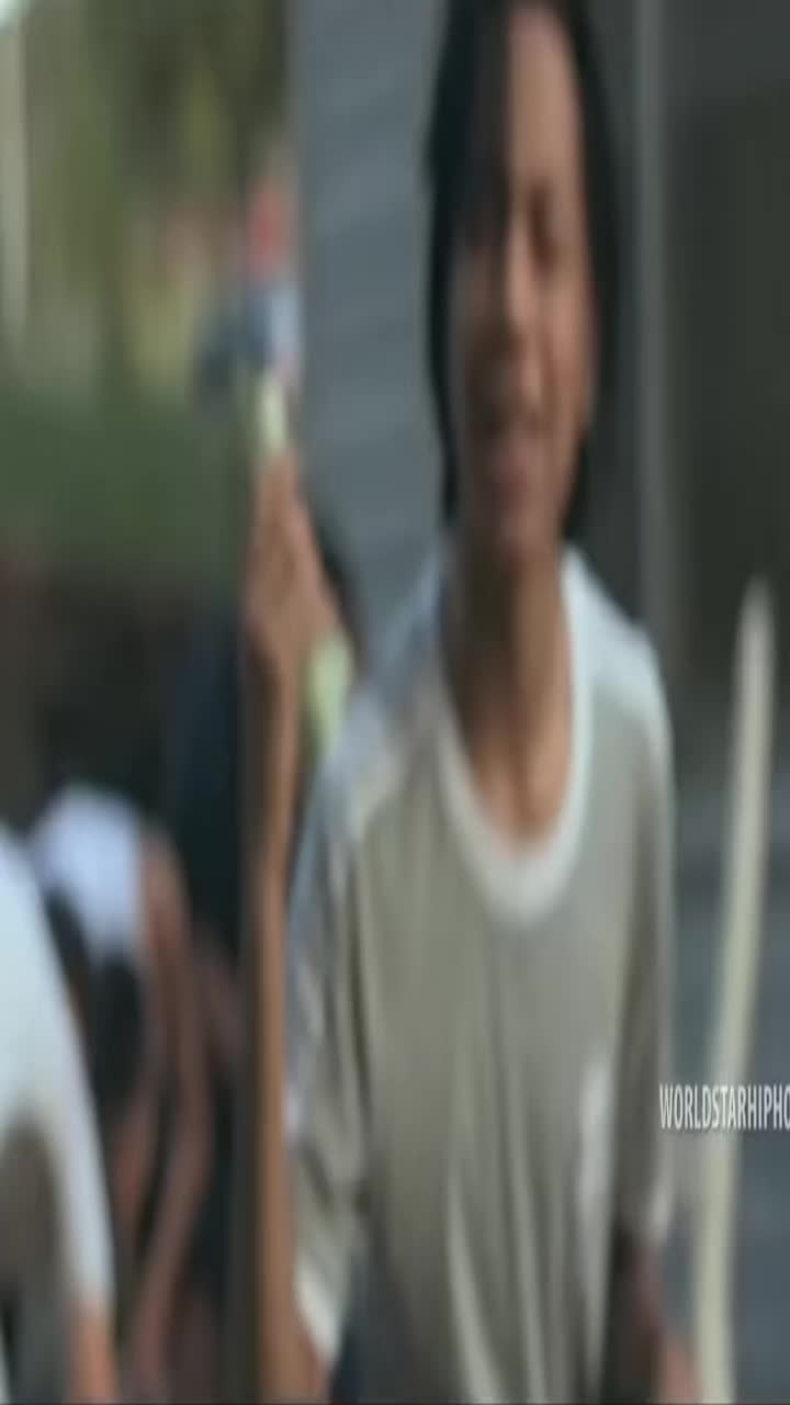 @⃟