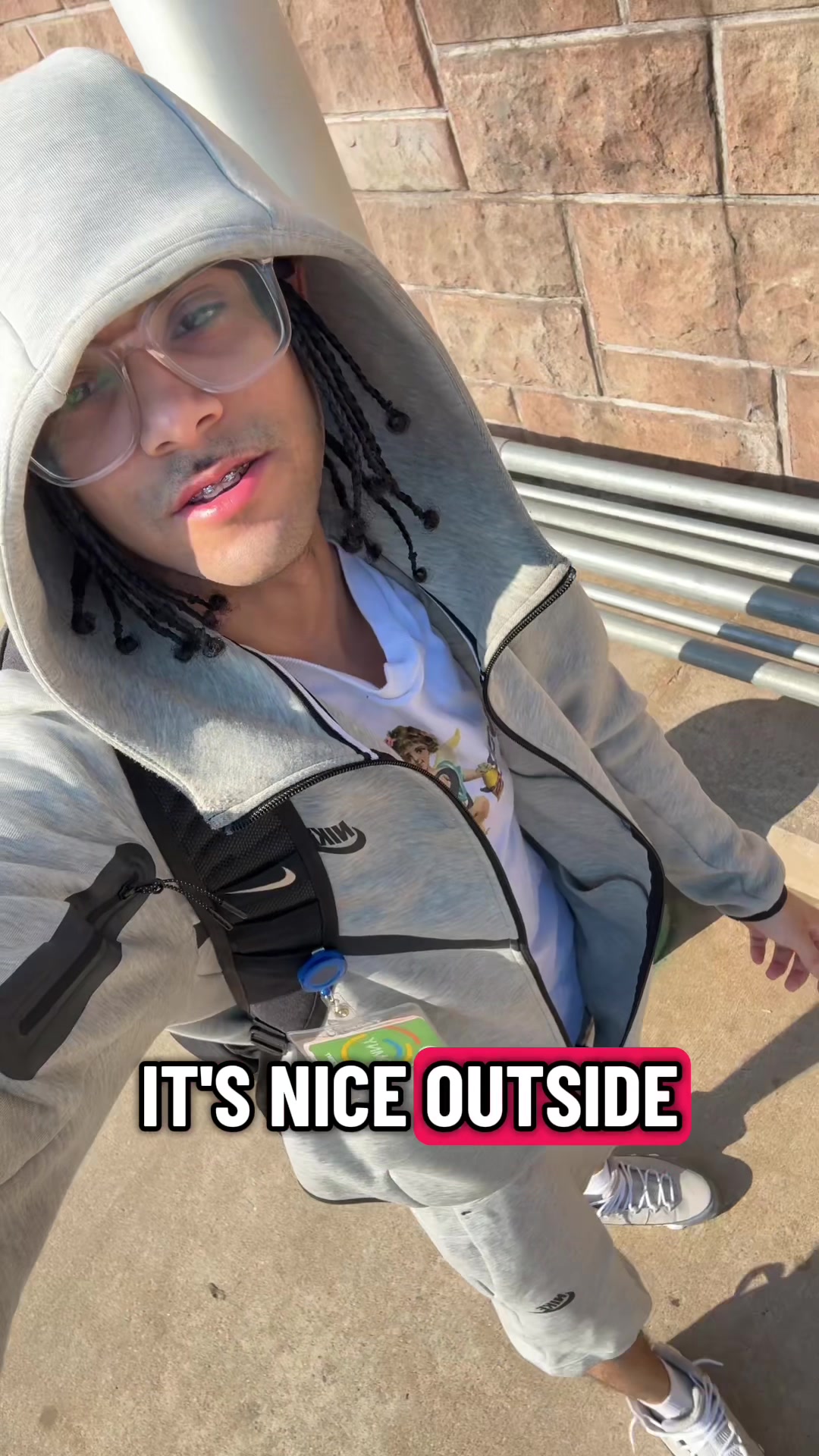 @derekyb
