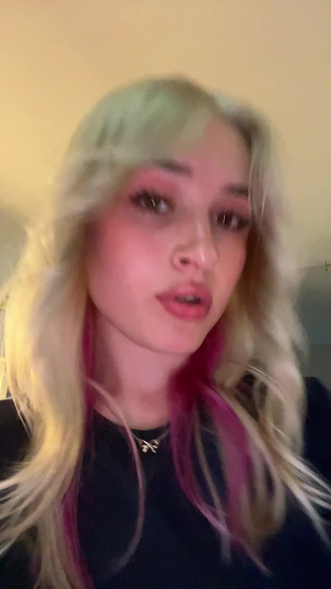 @𝖢𝖺𝗋𝗂𝗇𝖺