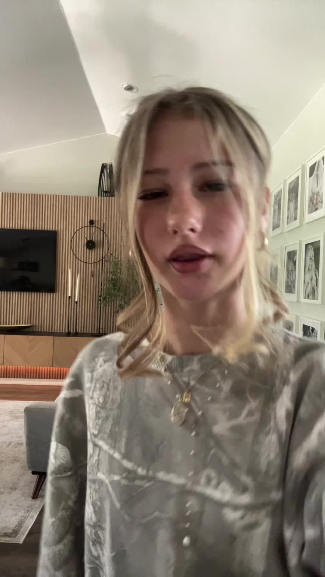 @isabella dimov
