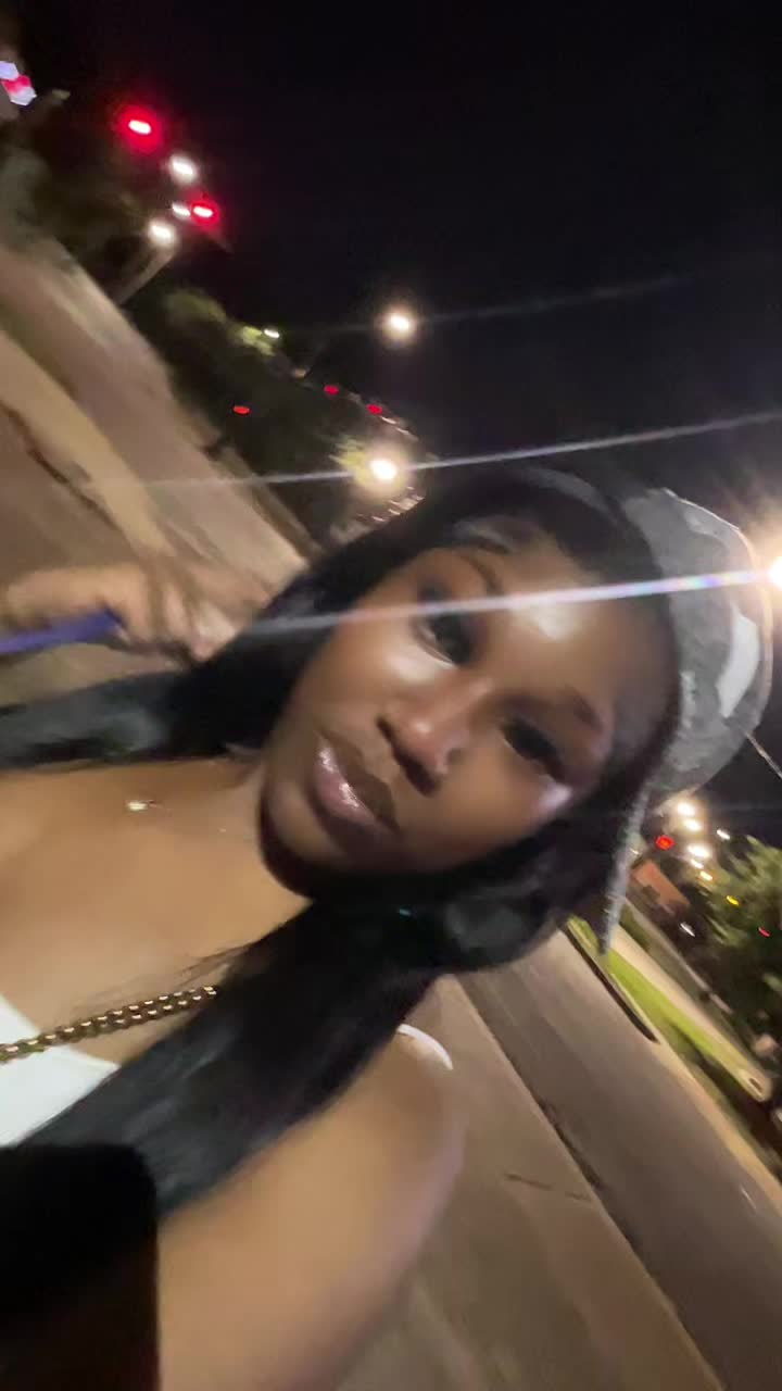 @😌