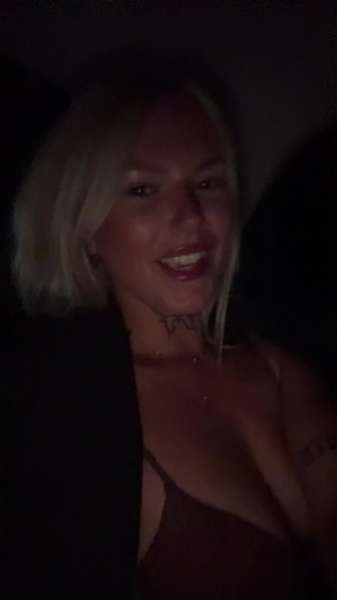 @loupsqq