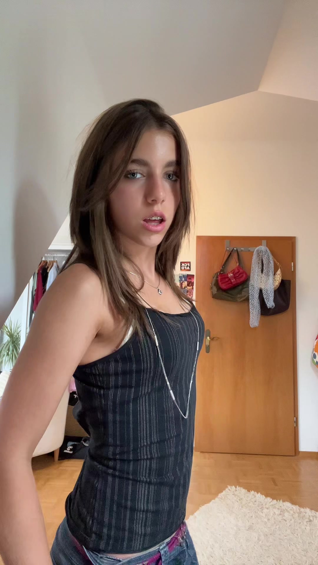 @Helena⭐️