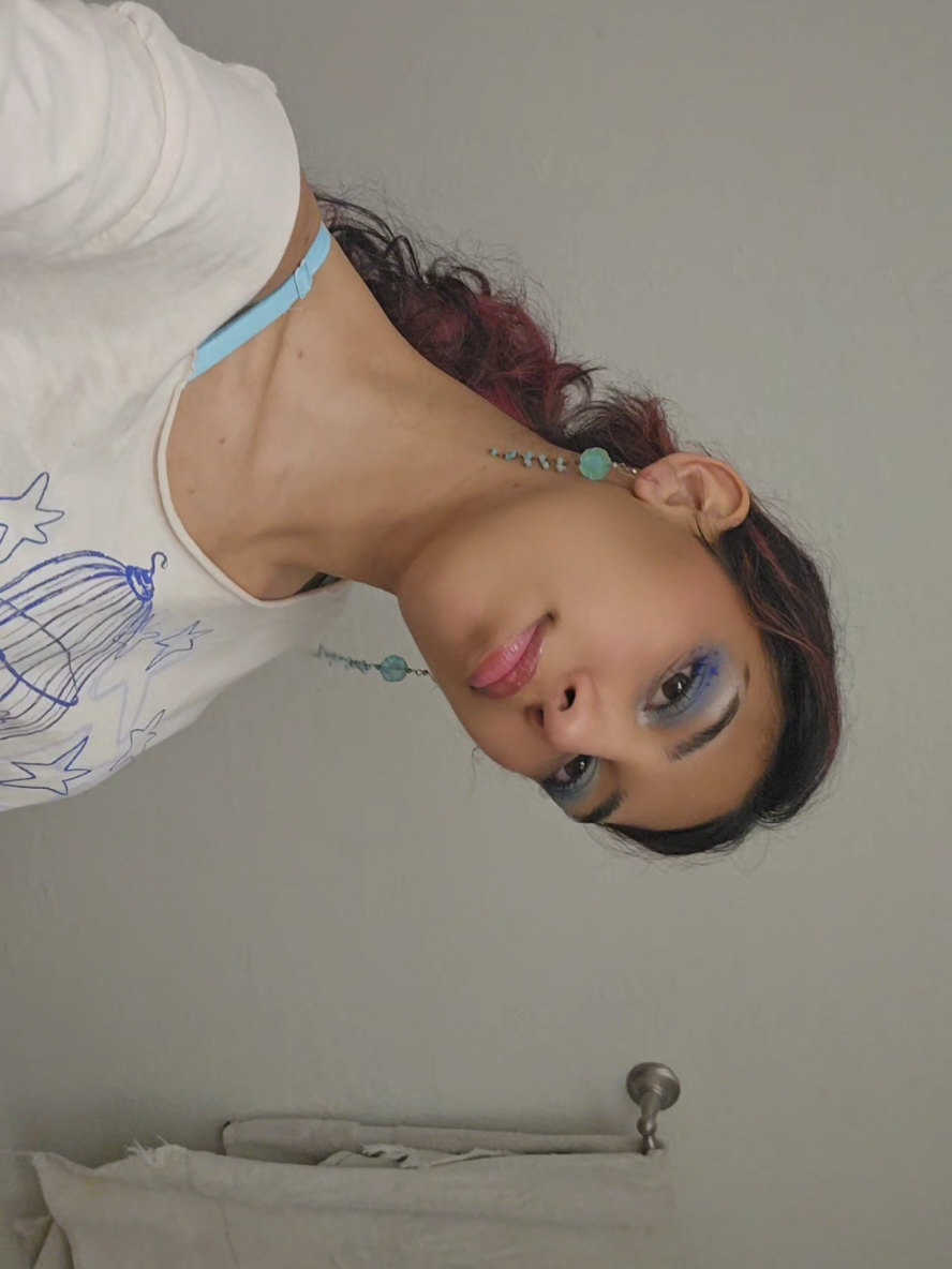 @Nikki 🫶❤️🧡🤍🩷💜