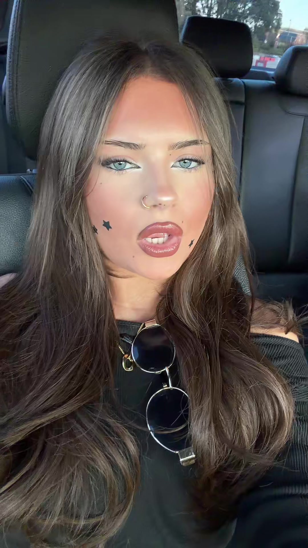@ameliadeeekin