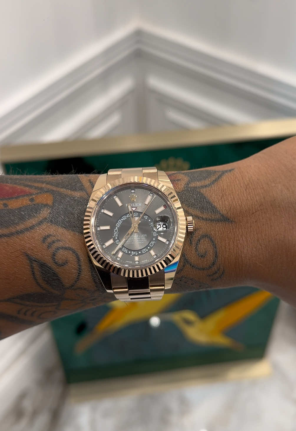 @E.G_WATCH