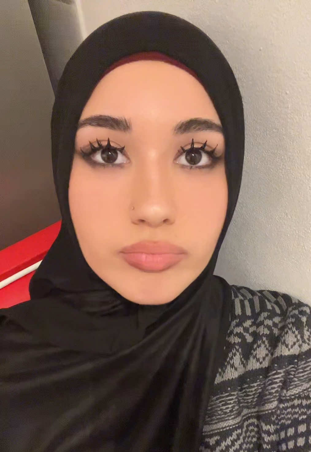 @<3