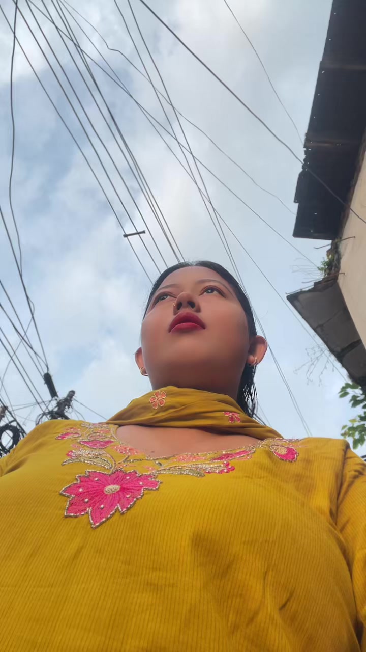 @Binita_Rani👑💫