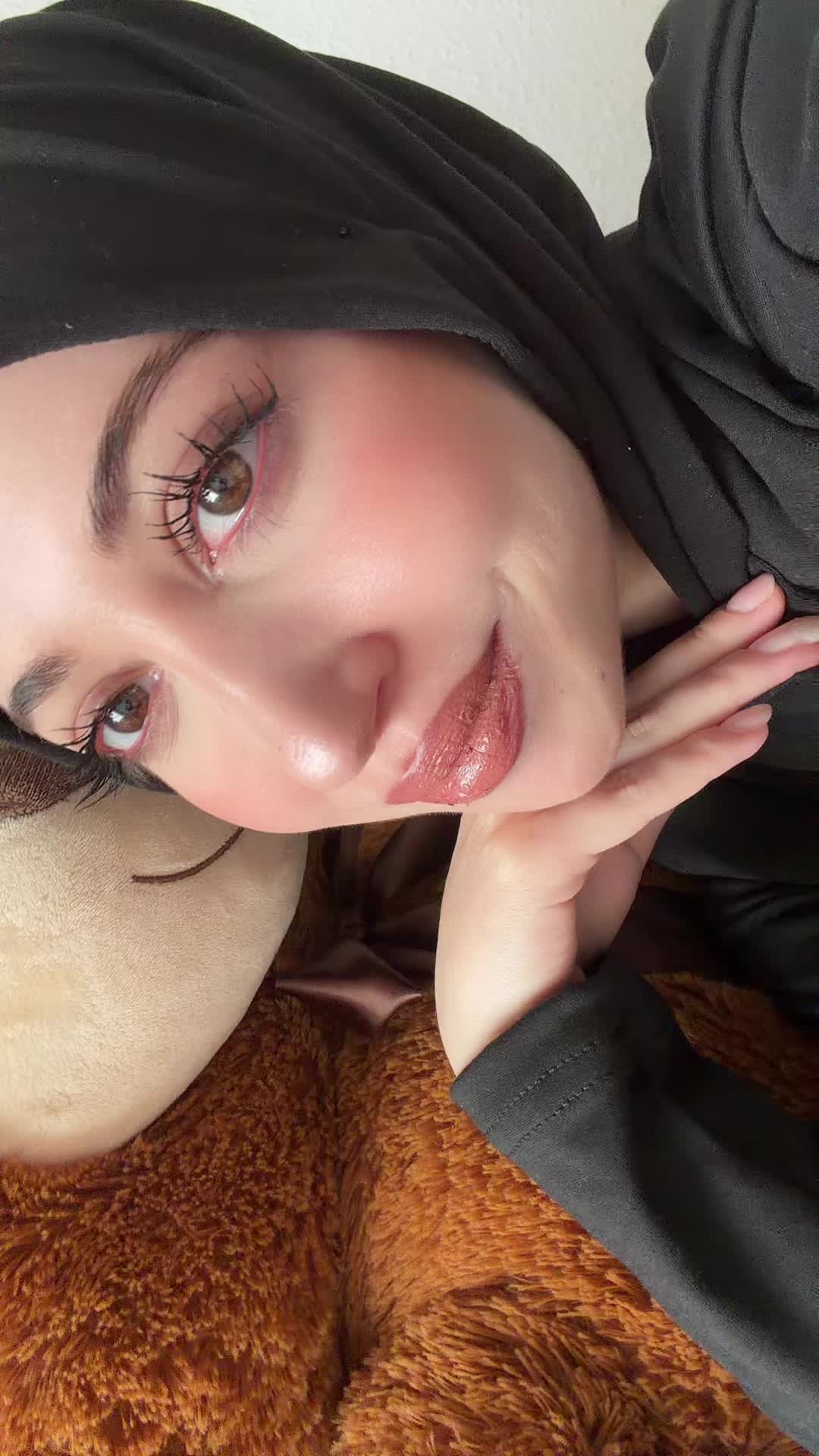 @لين