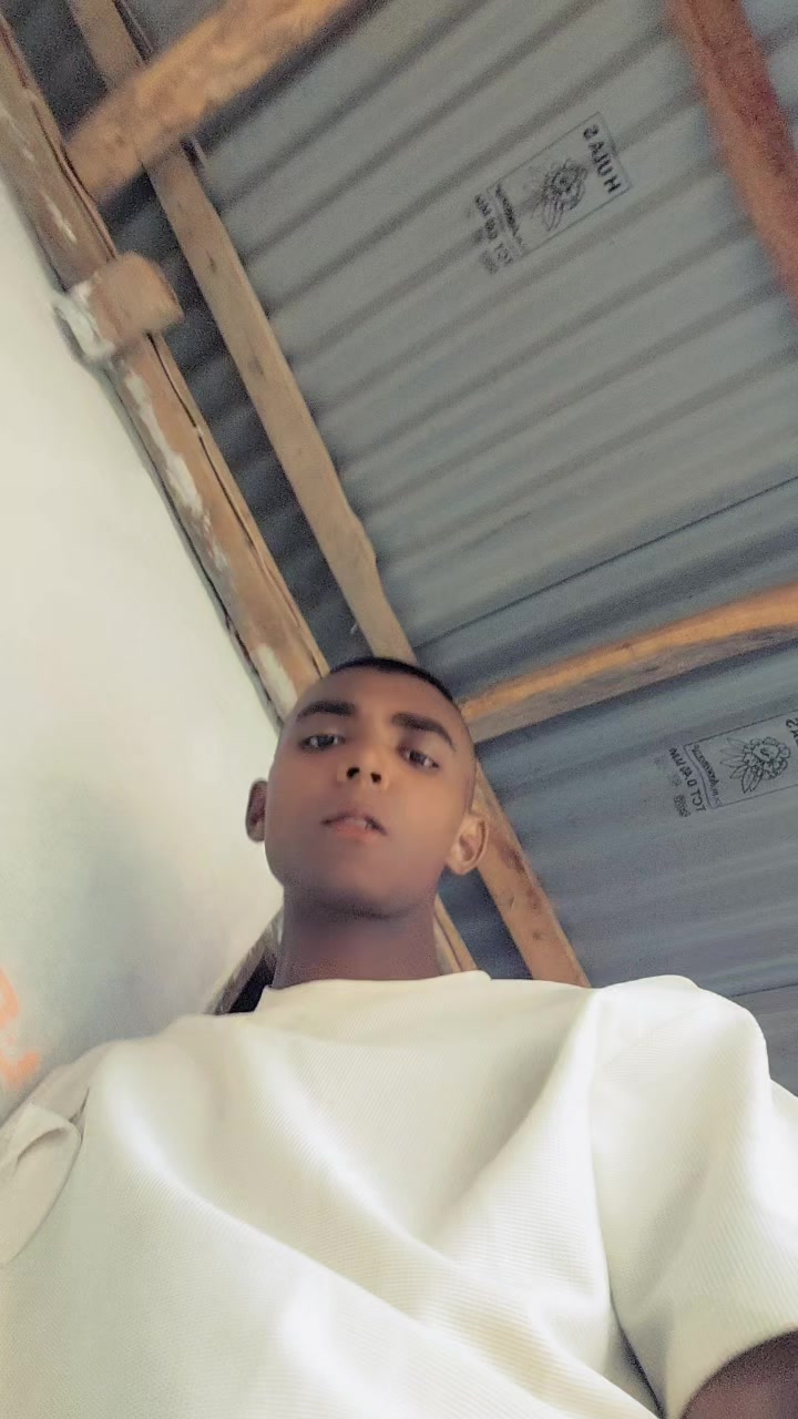 @Çhriŝ_Ɗhañüķ 🥋