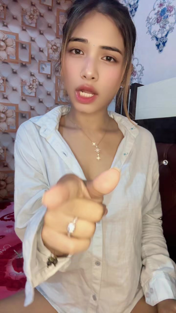 @Sanu🩷🧸