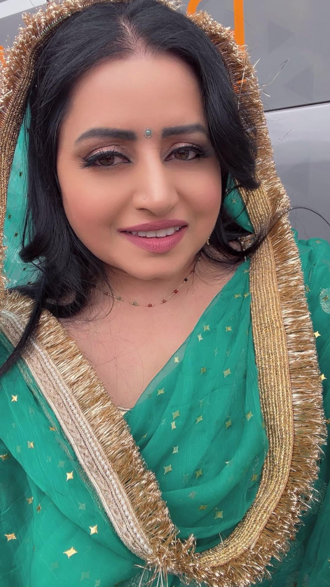 @Navneet Seikhon