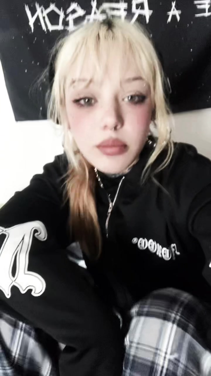 @𝒶𝓂𝒾𝑒