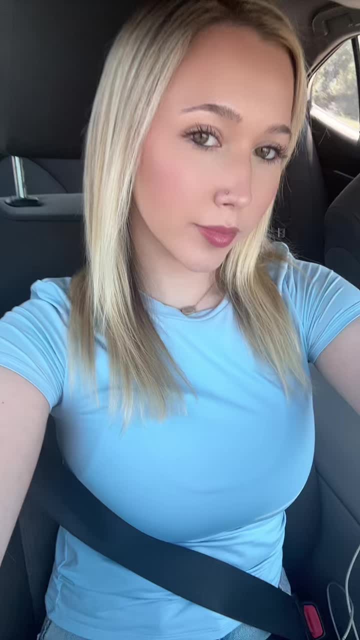@Ariana😘