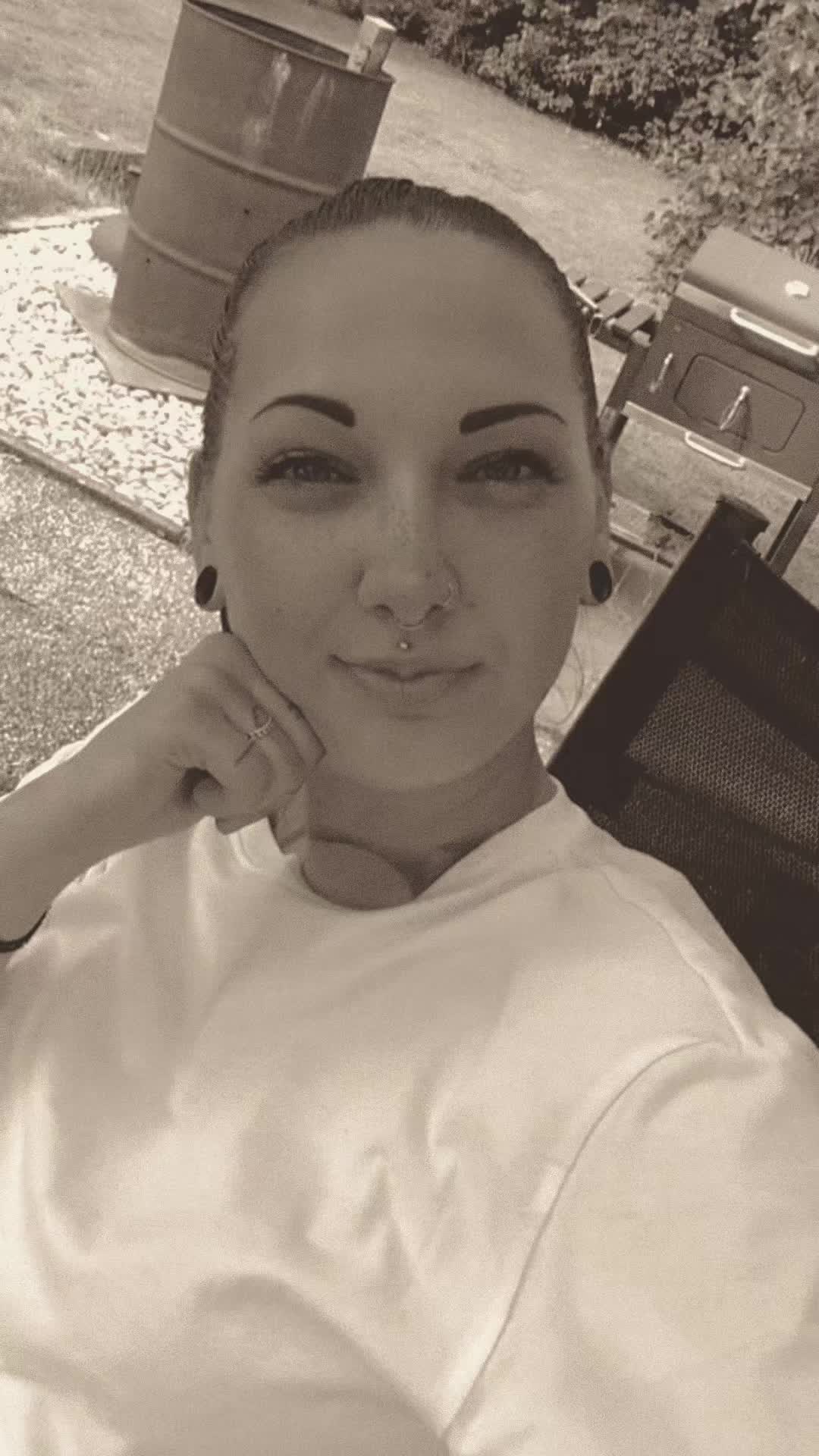 @Rockabella