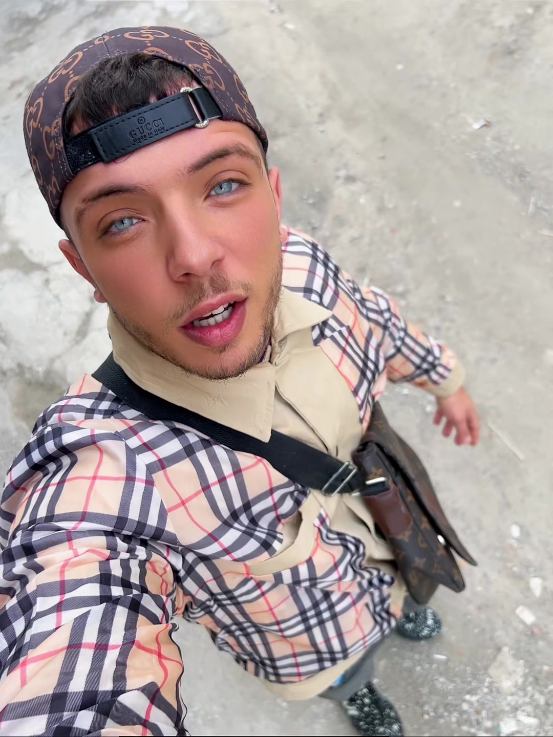 @Ziň__&Ocirc;ű 🐊👑