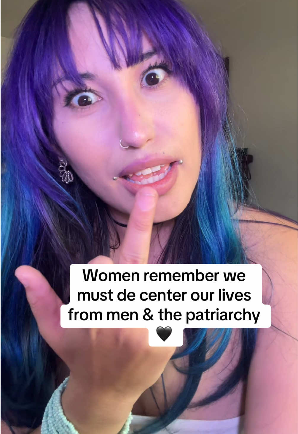 @🧚🏼&zwj;♂️