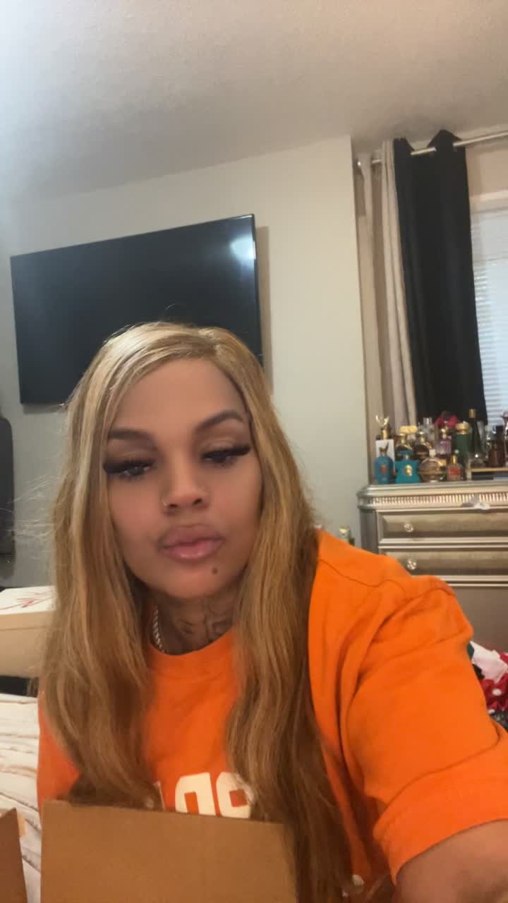 @Charlimonroe