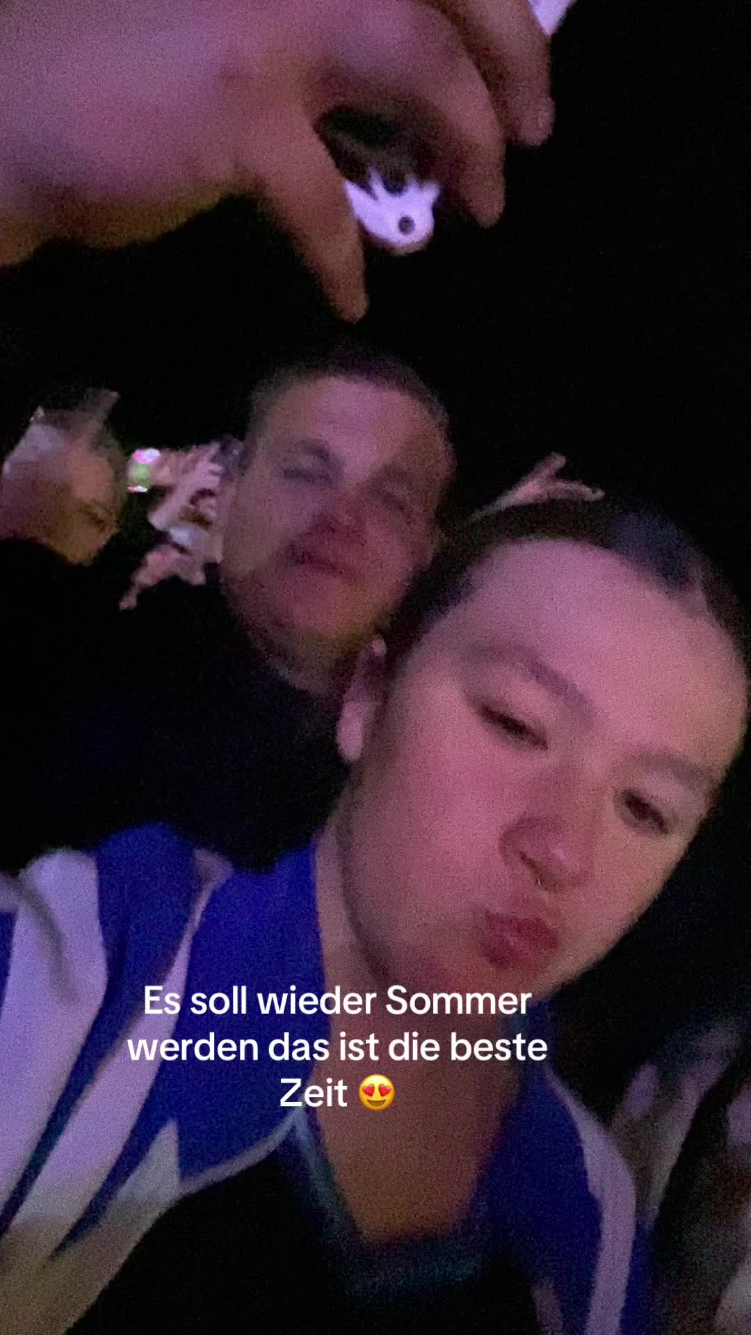 @leni_1892