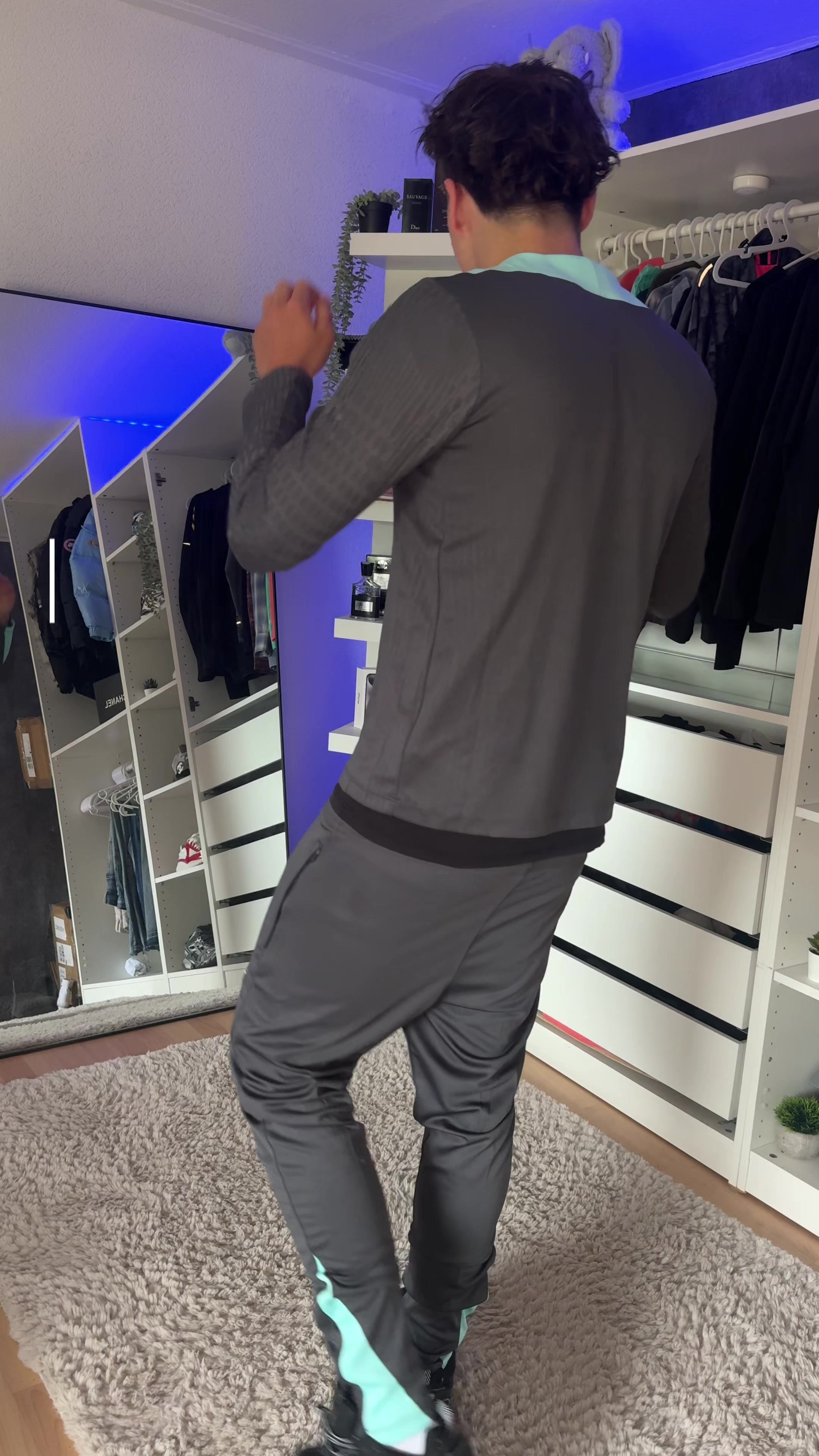 @icy.rxmon