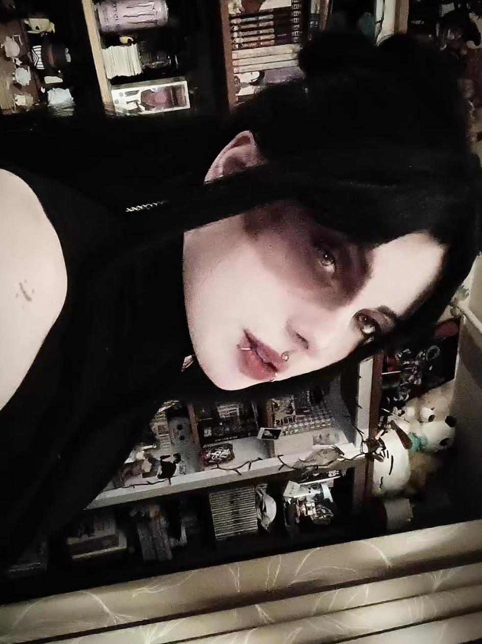 @🦅 Blackbird.cos🖤