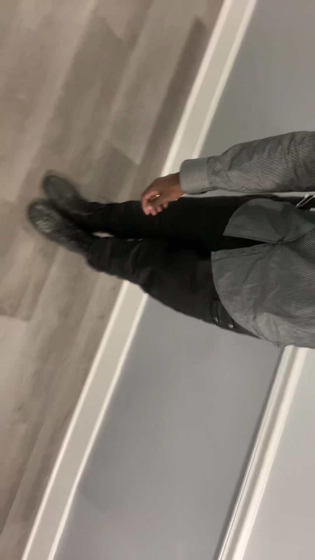 @WalkingUnd3ad