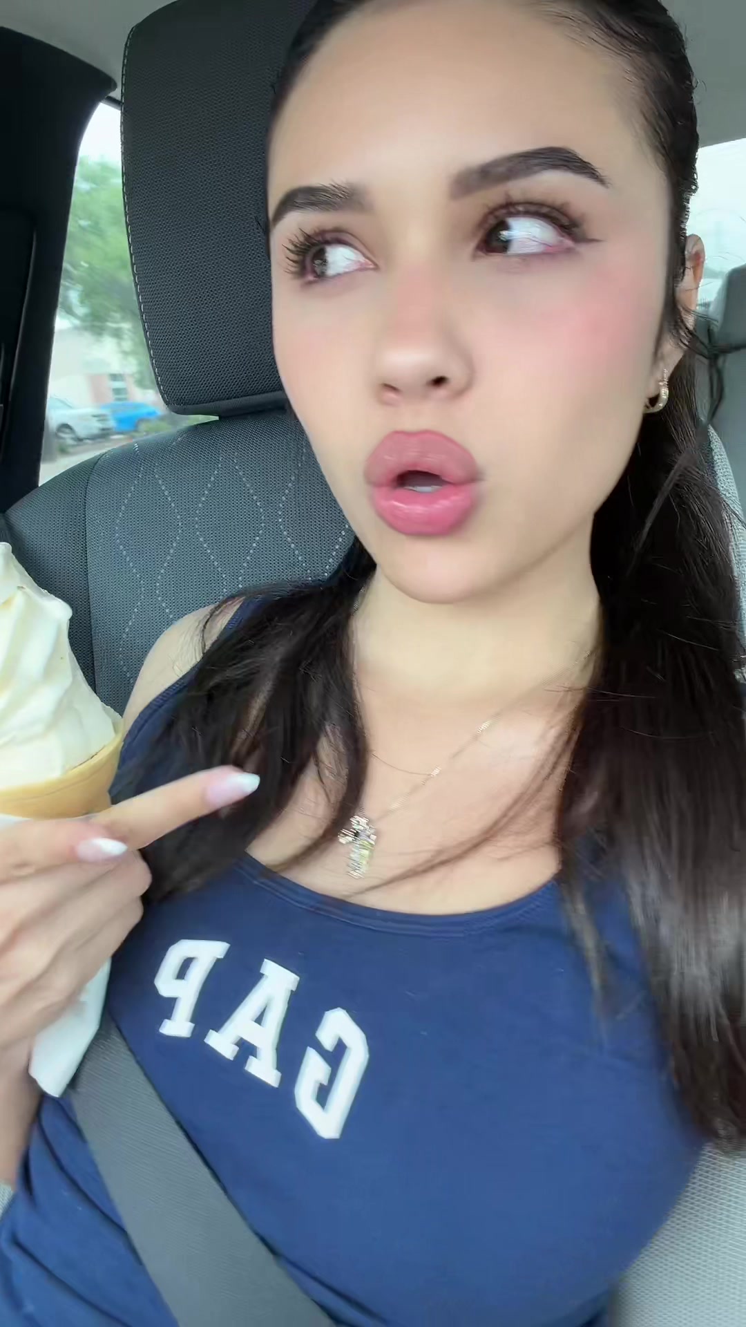 @arellamirielle