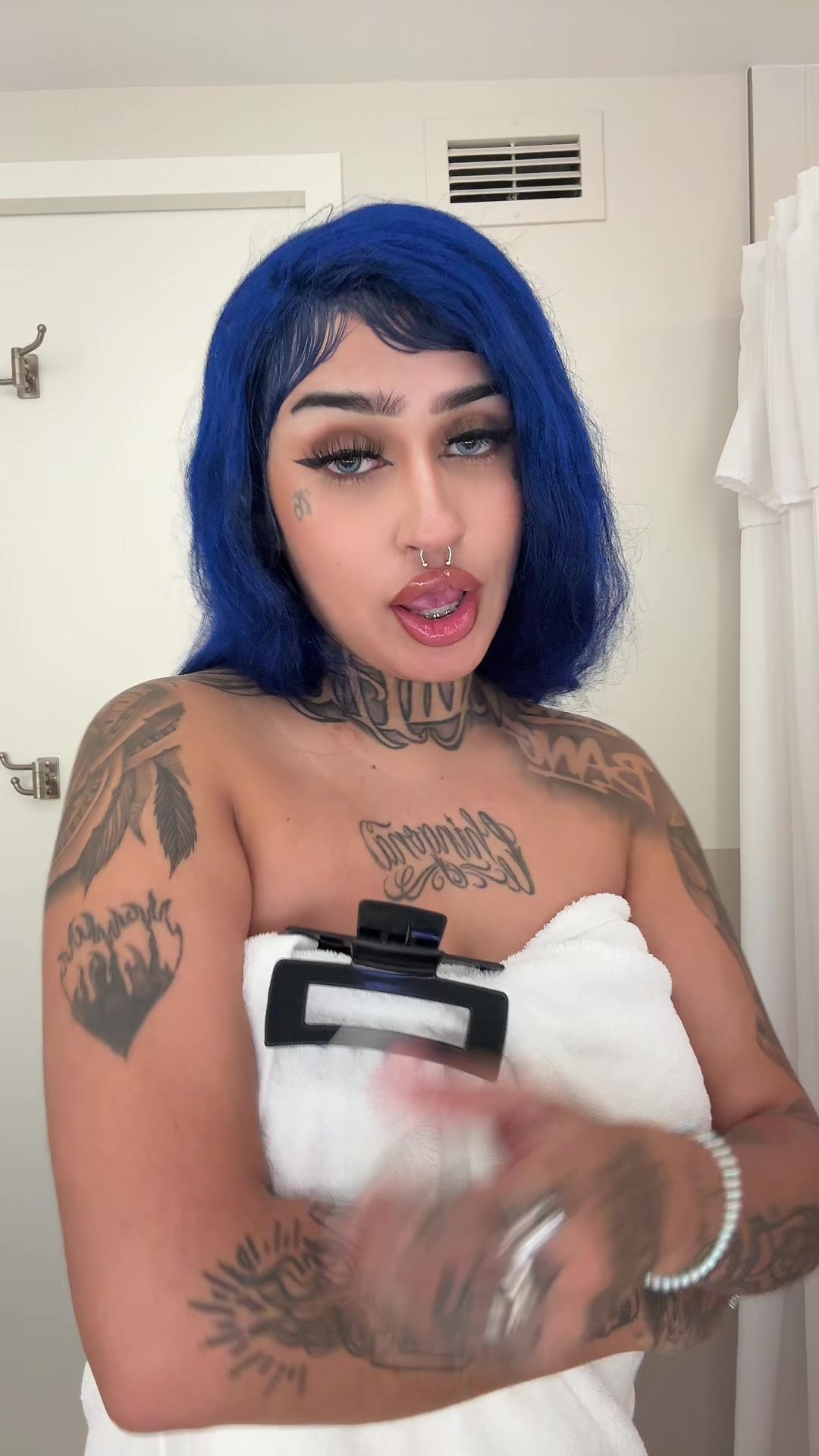 @chicanarosas13