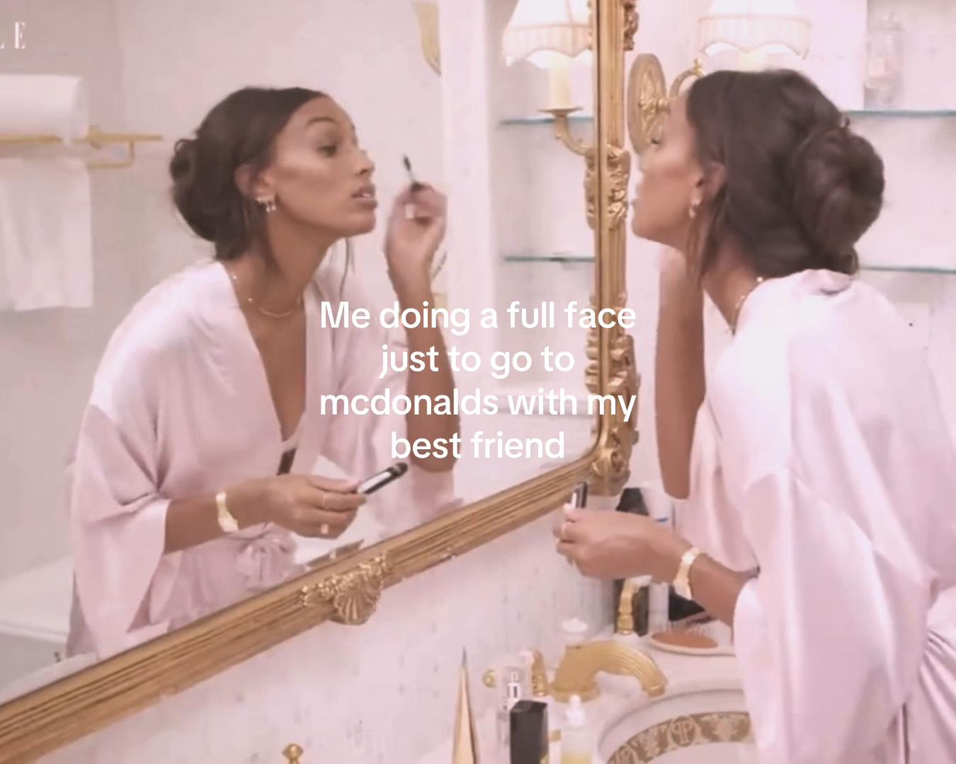 @ℰ