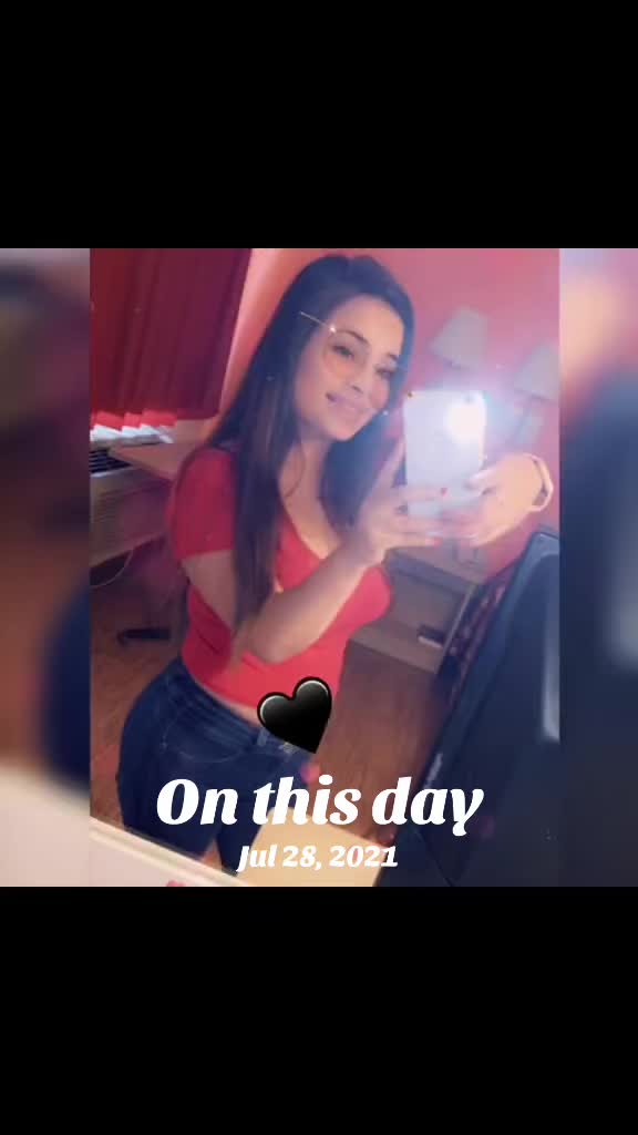 @ᥫ᭡ItsDestanieOfc🎀🍒