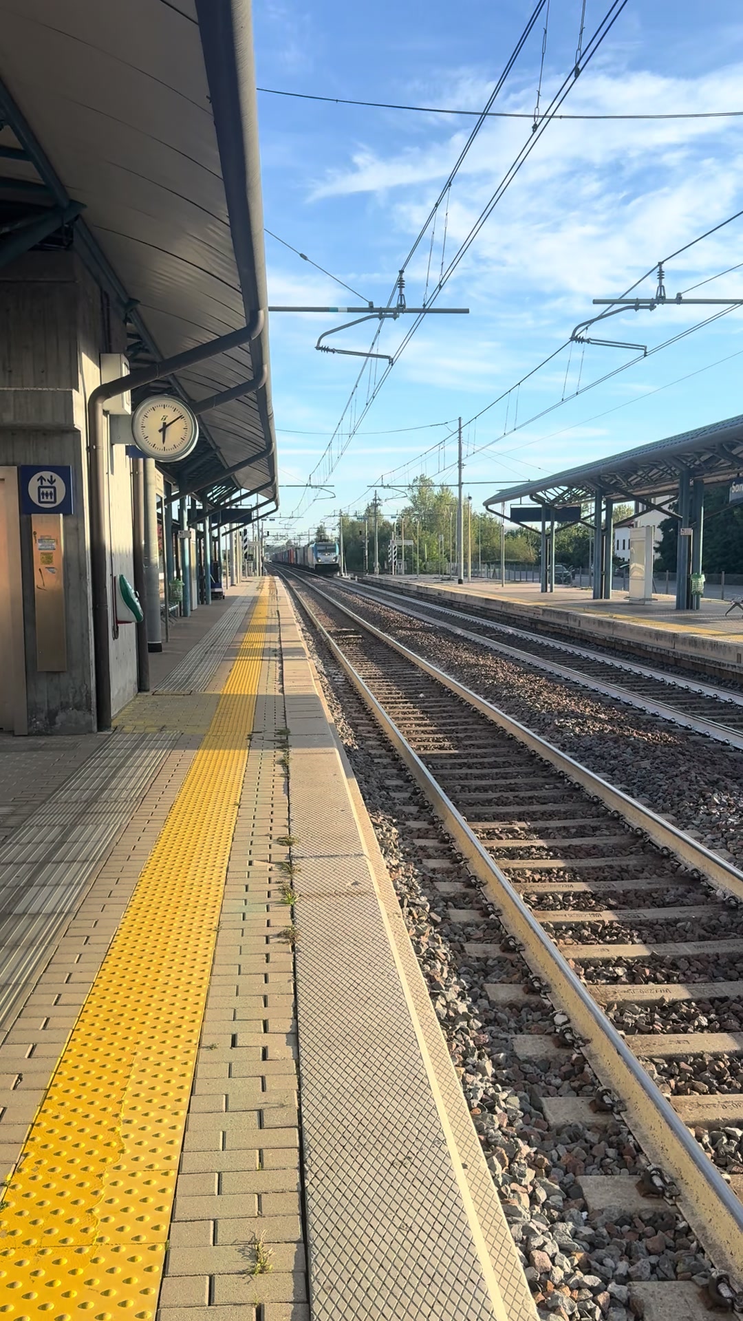 @Gimmy_Ghione_trainspottingE464