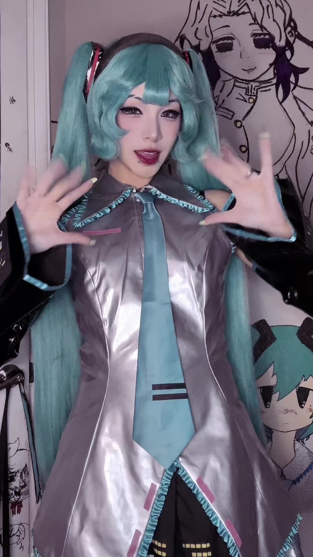 @ˢᵃᵛᵃⁿⁿᵃ ･゜(&acute;＾｀)゜･
