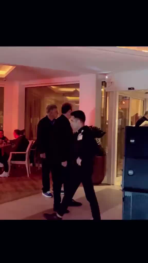 @_𝘚𝘢𝘳𝘪𝘯𝘢𝘯𝘢𝘻𝘥𝘦𝘫𝘧𝘯